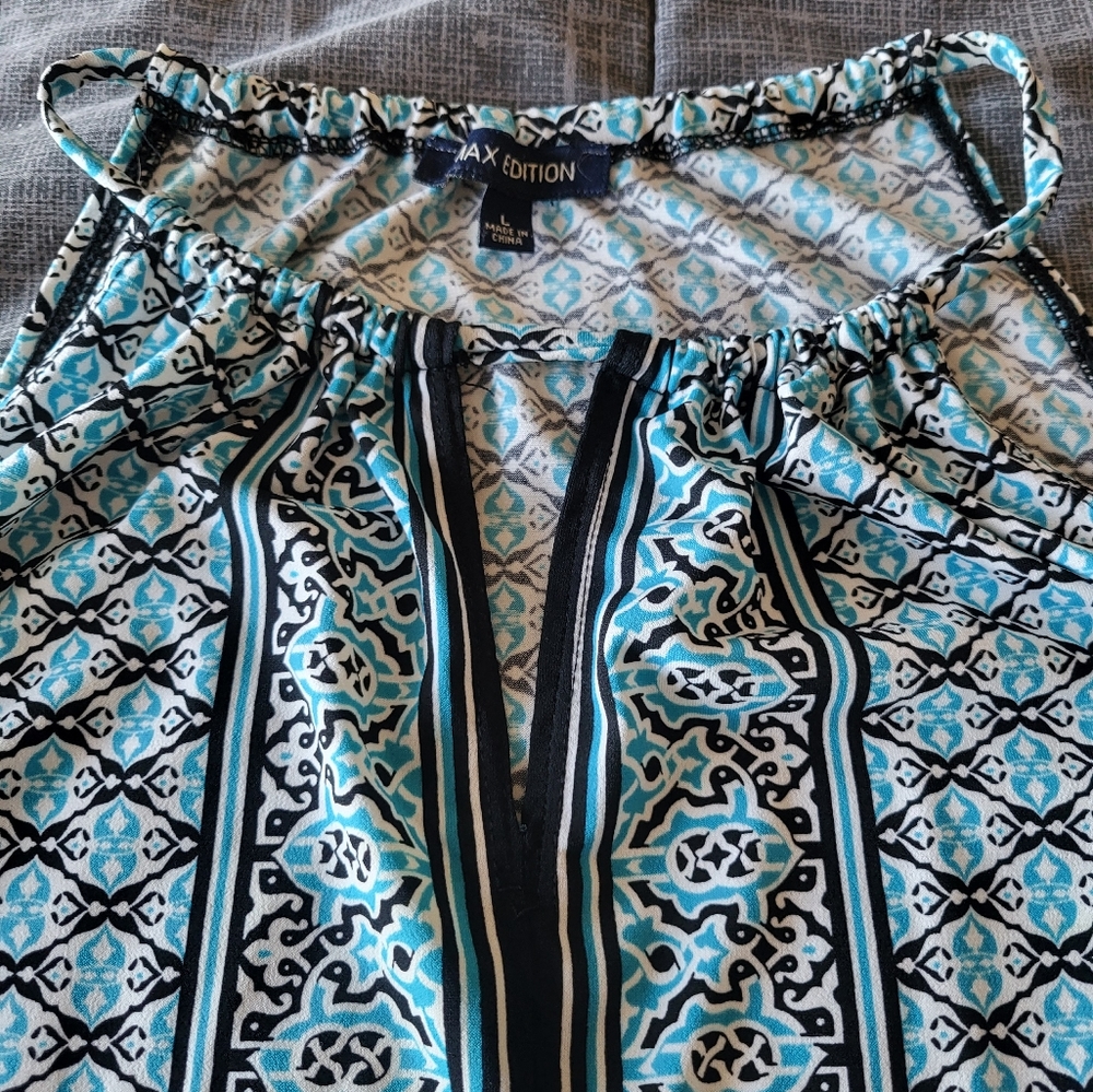 Womens Top - Picture 2 of 3